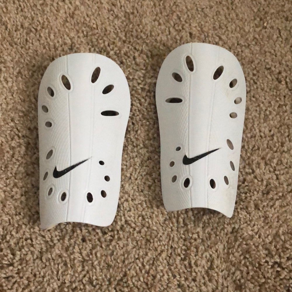 Nike soccer pads